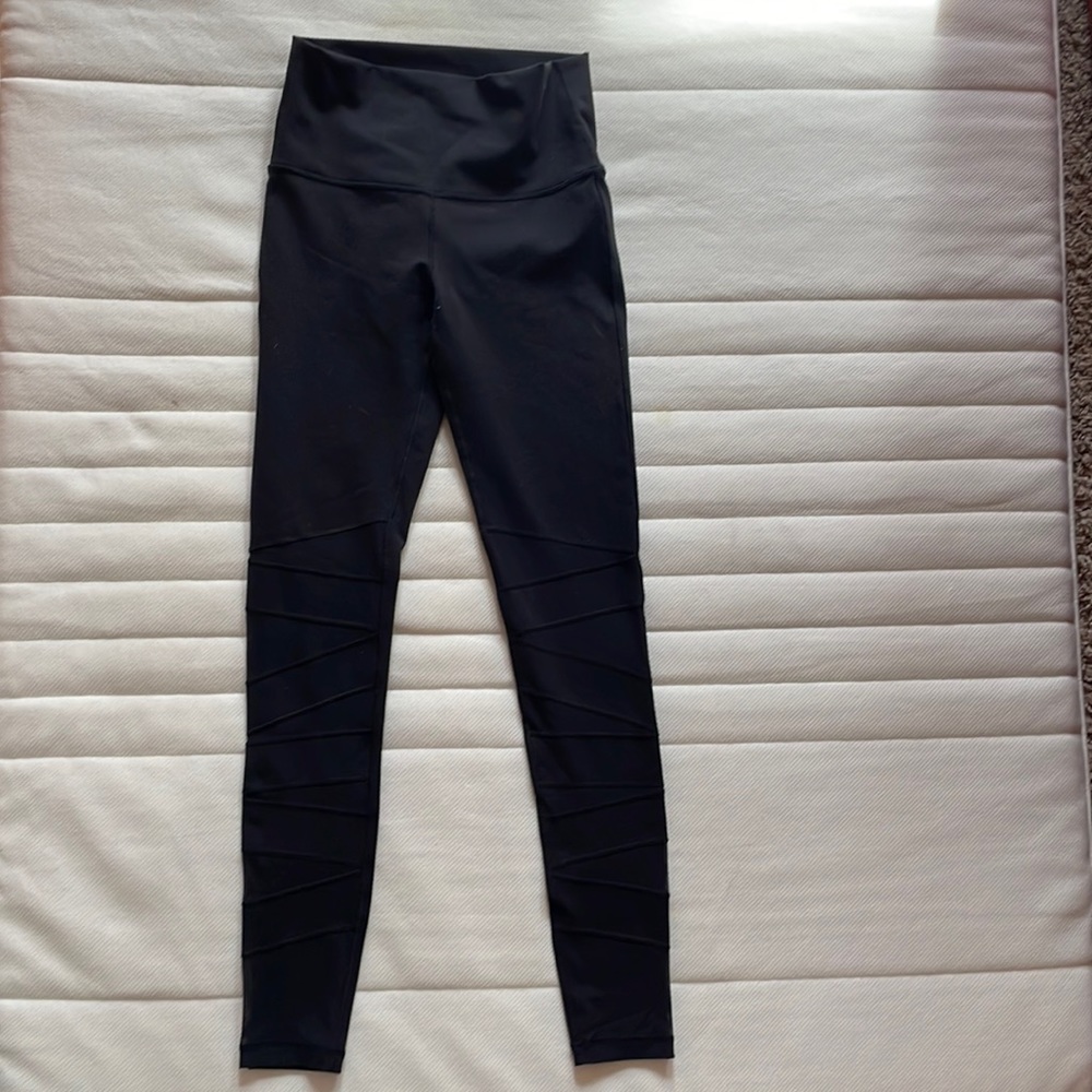 Girls Ivivva leggings with mesh cut-outs